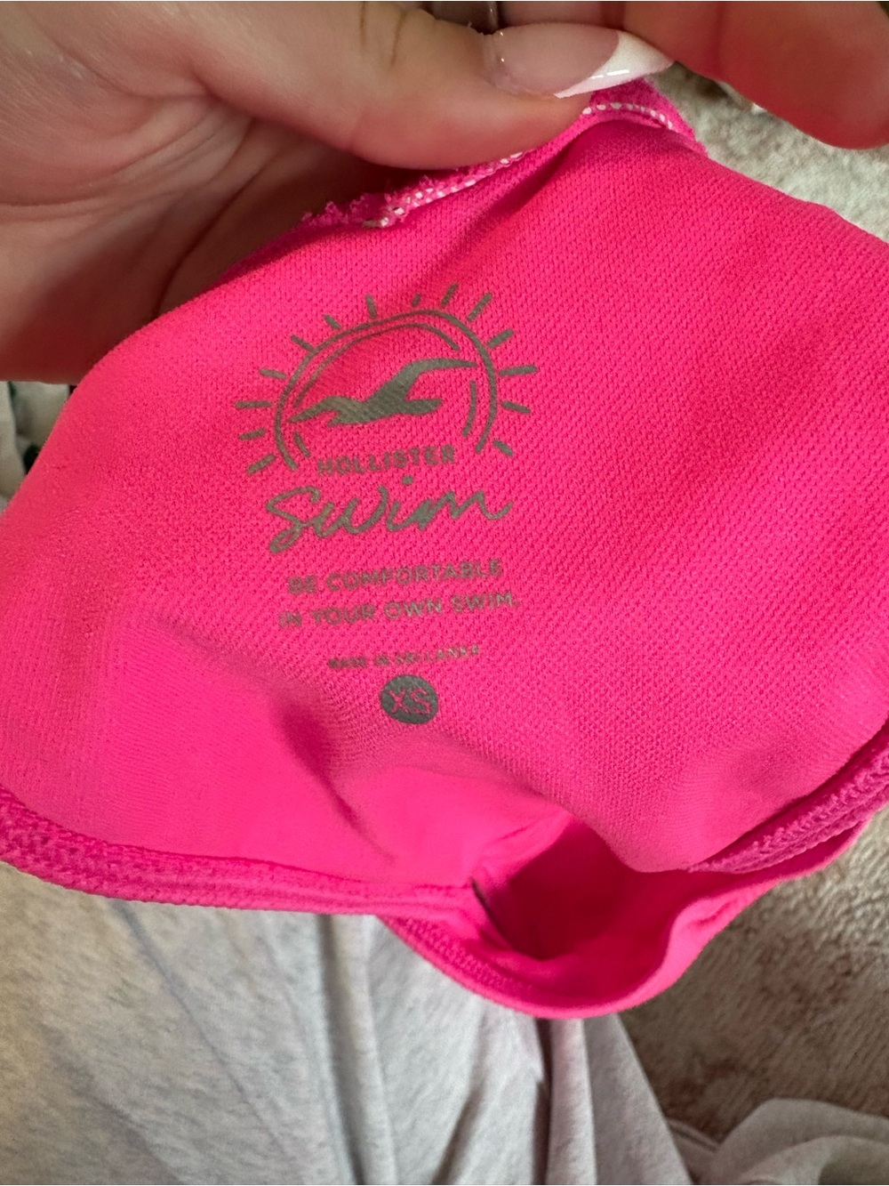 Bras - Picture 4 of 4